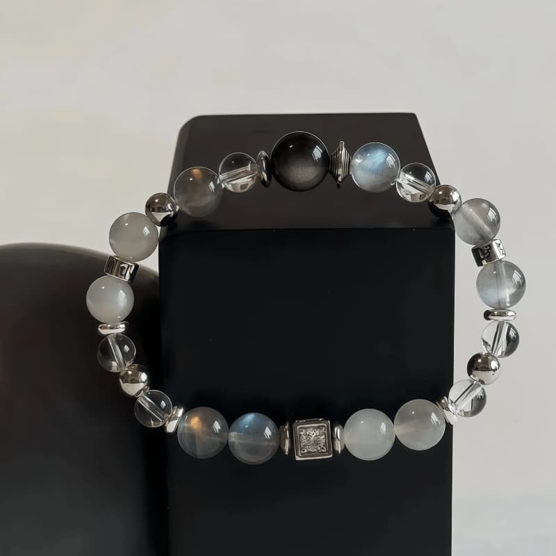 静灰之中 · Still Core